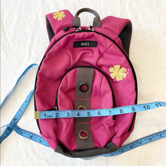 ✨Host Pick✨ REI Children’s Backpack - Picture 6 of 11